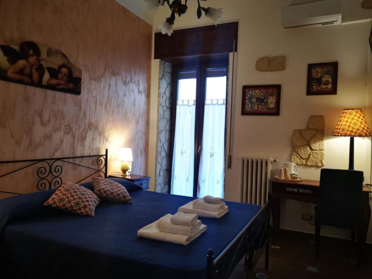 Del Centro Bed & Breakfast Enna Exterior photo